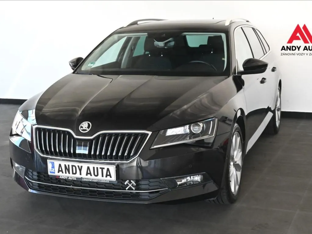 Škoda Superb 2,0 TDI 140kW 4x4 DSG STYLE Zá Image 2