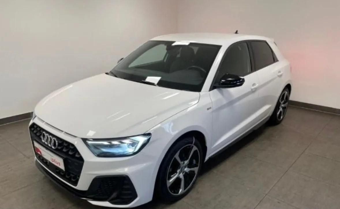 AUDI A1 SPB 30 TFSI S tronic S line edition Image 1