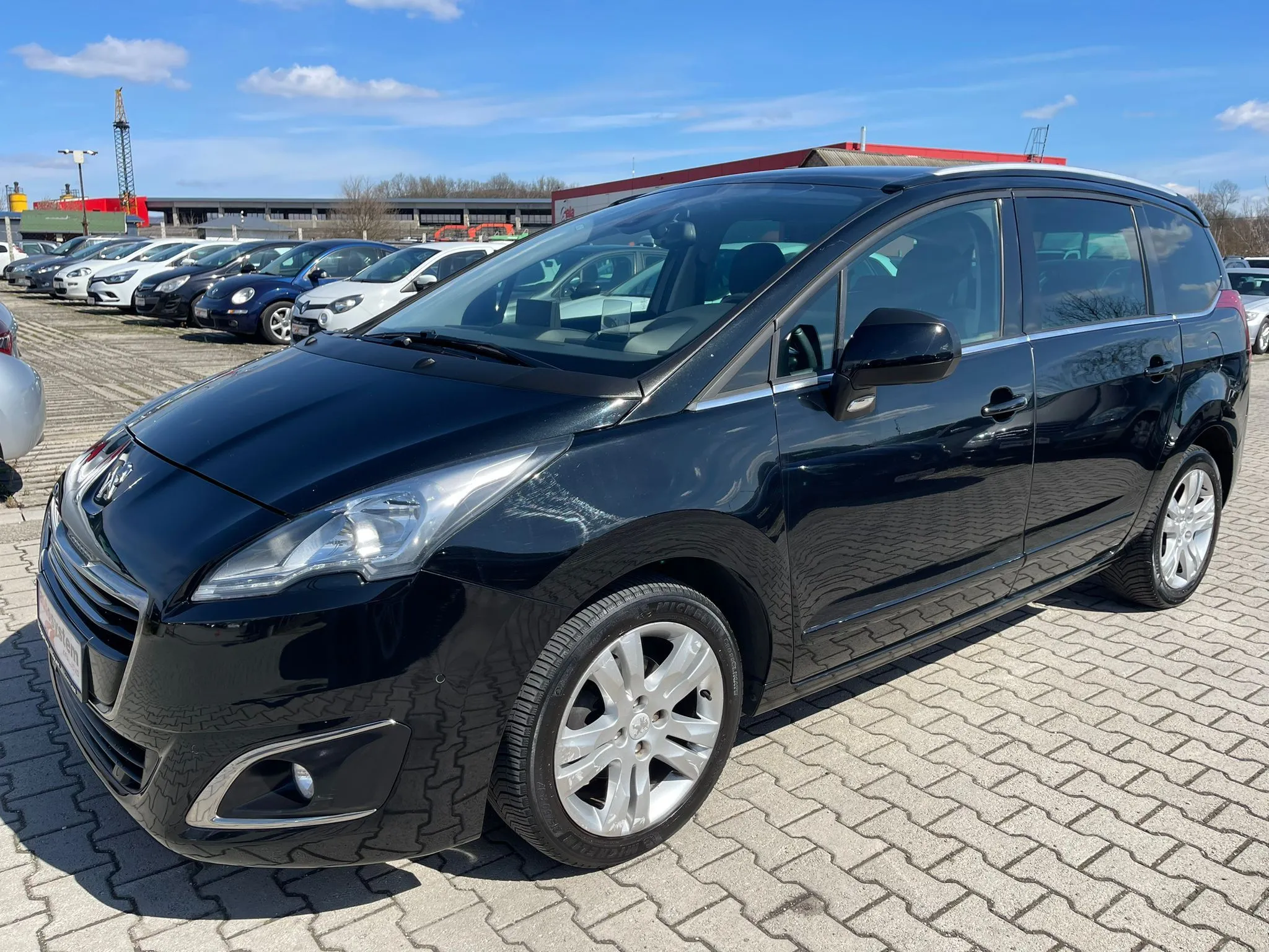 Peugeot 5008 1.6 HDI KREDITI NA LICU MESTA Image 1